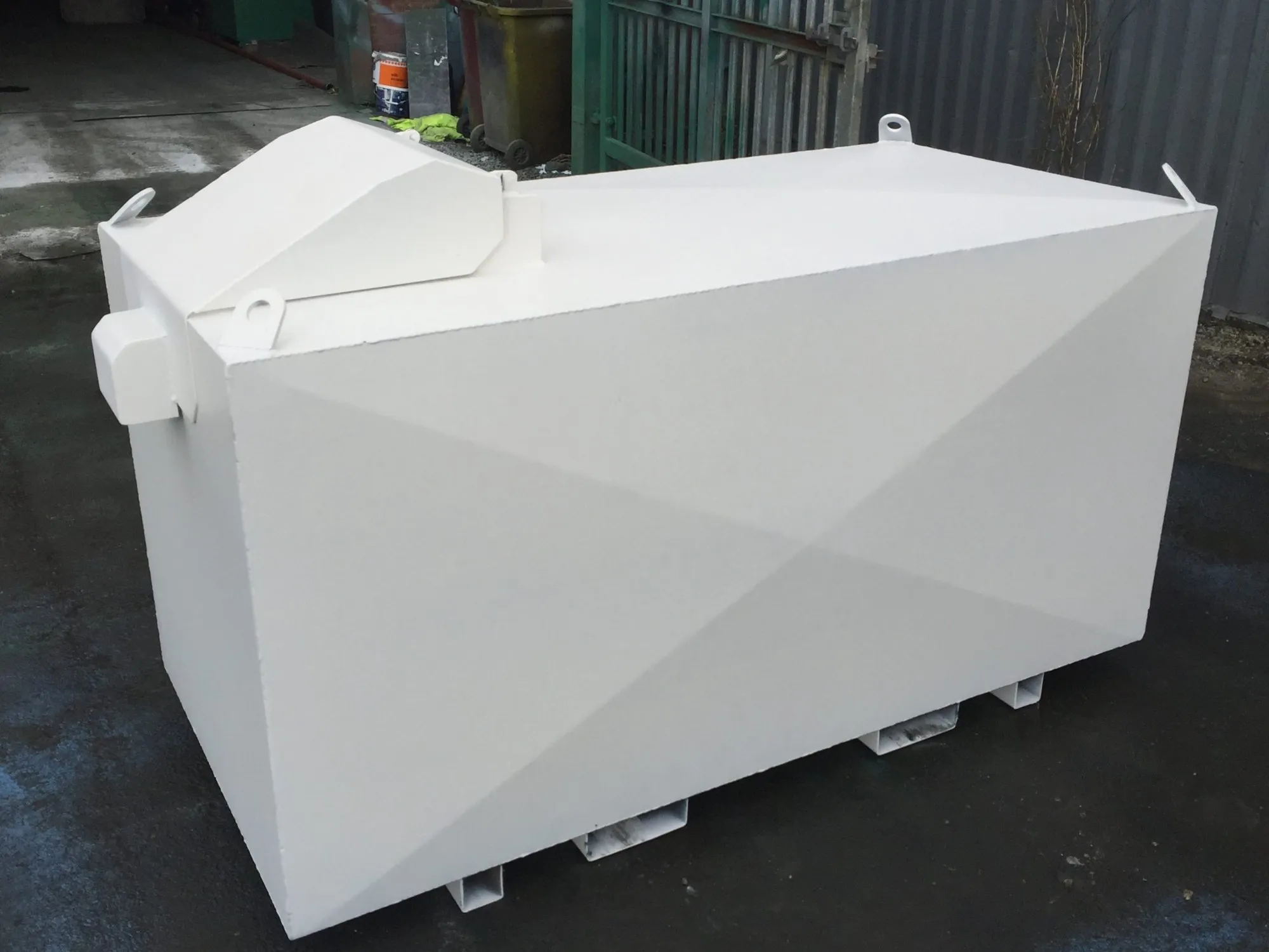 500 Litre Bunded Fuel Tank, view 3