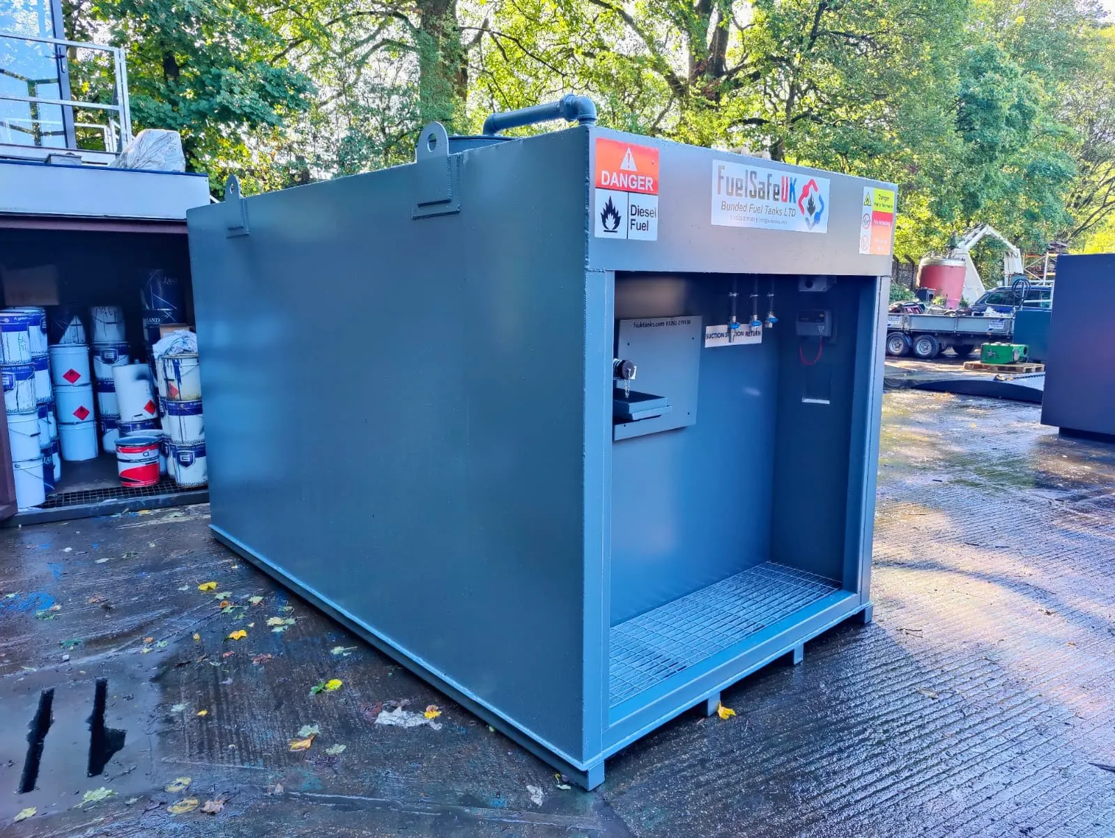 GFE Power Products 10,000L generator feed tank with open cabinet, level gauge and alarm