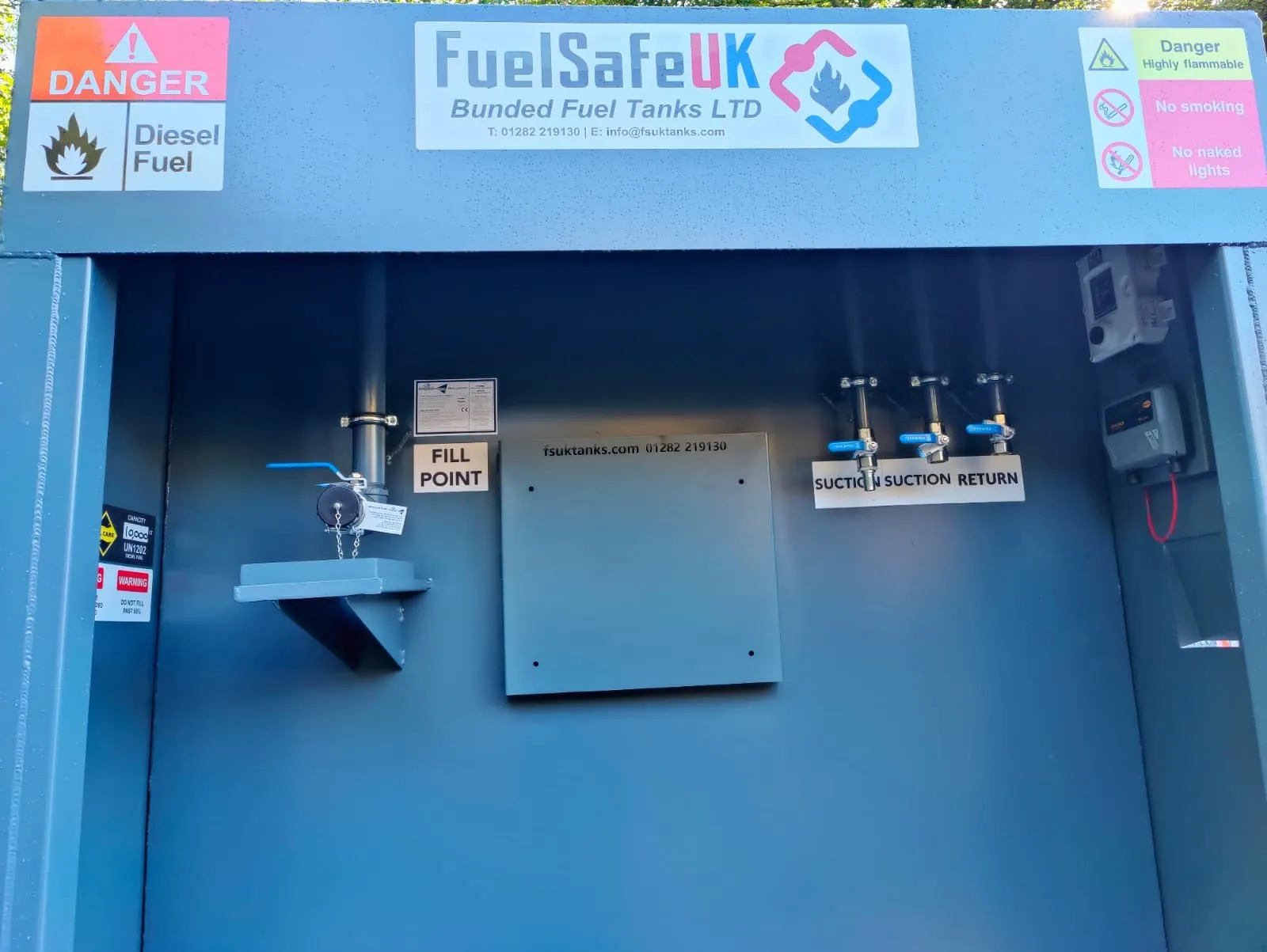Fill point and labelled suction and return connections inside a GFE Power Products feed tank