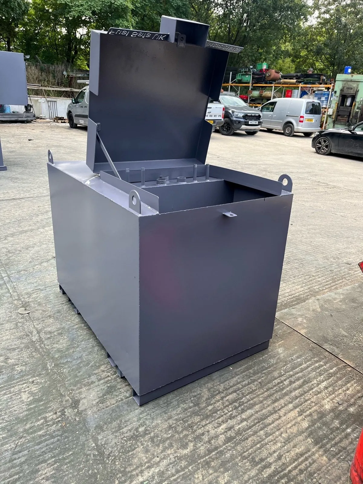 Bull Transport bunded fuel tanks
